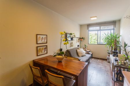Apartamento à venda com 110m², 2 quartos e 1 vaga Apartamento à venda com 110m², 2 quartos e 1 vagaSala