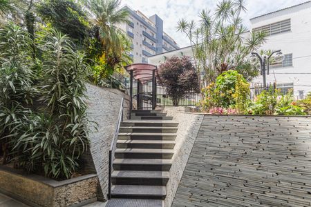 Apartamento à venda com 110m², 2 quartos e 1 vaga Apartamento à venda com 110m², 2 quartos e 1 vagaHall de entrada