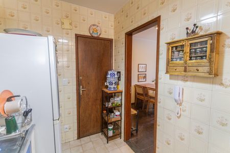 Apartamento à venda com 110m², 2 quartos e 1 vaga Apartamento à venda com 110m², 2 quartos e 1 vagaCozinha