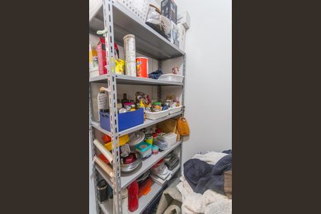 Apartamento à venda com 110m², 2 quartos e 1 vaga Apartamento à venda com 110m², 2 quartos e 1 vagaQuarto de Serviço