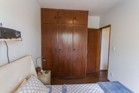 Apartamento à venda com 110m², 2 quartos e 1 vaga Apartamento à venda com 110m², 2 quartos e 1 vagaArmário do Quarto 1