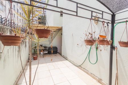 Apartamento à venda com 110m², 2 quartos e 1 vaga Apartamento à venda com 110m², 2 quartos e 1 vagaÁrea Privativa