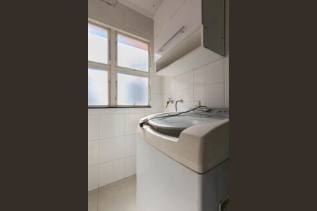 Apartamento à venda com 65m², 2 quartos e 1 vagaÁrea de Serviço