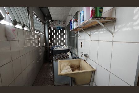 Casa à venda com 210m², 3 quartos e 6 vagasÁrea de Serviço