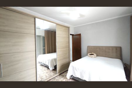 Casa à venda com 210m², 3 quartos e 6 vagasSuíte