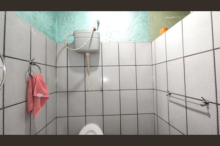 Casa à venda com 210m², 3 quartos e 6 vagasLavabo da Garagem