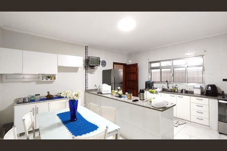 Casa à venda com 210m², 3 quartos e 6 vagasCozinha