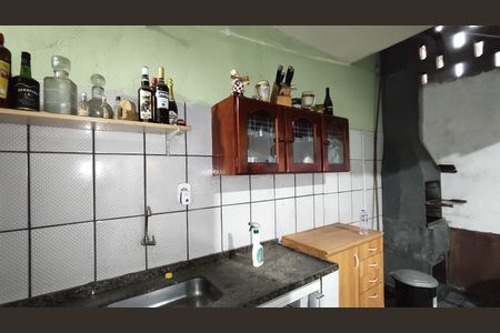 Casa à venda com 210m², 3 quartos e 6 vagasÁrea de Serviço