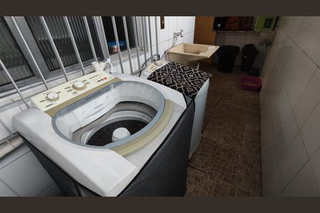 Casa à venda com 210m², 3 quartos e 6 vagasÁrea de Serviço