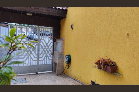 Casa à venda com 210m², 3 quartos e 6 vagasQuintal