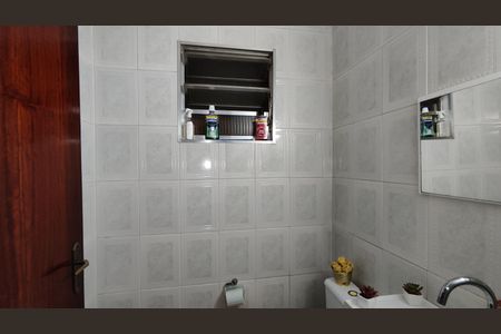 Casa à venda com 210m², 3 quartos e 6 vagasLavabo