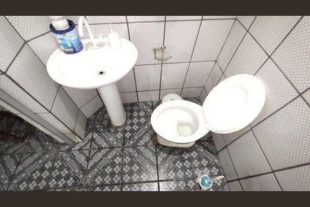 Casa à venda com 210m², 3 quartos e 6 vagasLavabo da Garagem