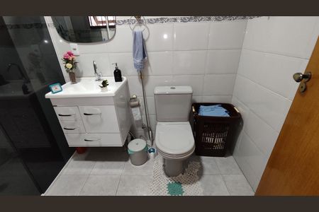 Casa à venda com 210m², 3 quartos e 6 vagasBanheiro Social