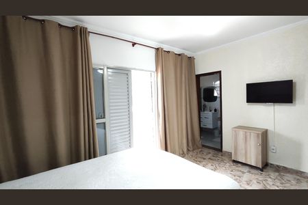 Casa à venda com 210m², 3 quartos e 6 vagasSuíte