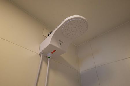 Banheiro de kitnet/studio à venda com 1 quarto, 25m² em Cerqueira César, São Paulo