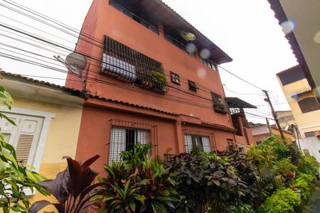 Casa à venda com 258m², 4 quartos e sem vaga Casa à venda com 258m², 4 quartos e sem vagaFachada