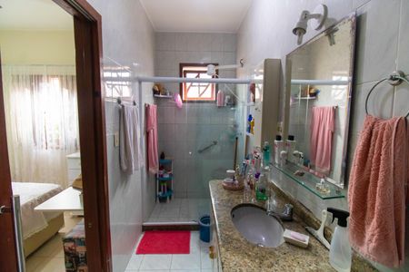 Casa à venda com 258m², 4 quartos e sem vaga Casa à venda com 258m², 4 quartos e sem vagaBanheiro da Suíte 3