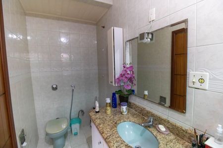 Casa à venda com 258m², 4 quartos e sem vaga Casa à venda com 258m², 4 quartos e sem vagaBanheiro da Suíte 2