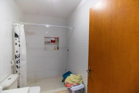 Casa à venda com 258m², 4 quartos e sem vaga Casa à venda com 258m², 4 quartos e sem vagaBanheiro da Suíte 1