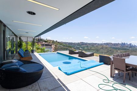 Casa de condomínio à venda com 520m², 4 quartos e 3 vagasPiscina