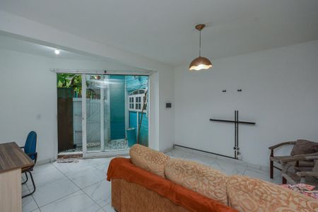 Sala de casa para alugar com 2 quartos, 100m² em Interlagos, São Paulo