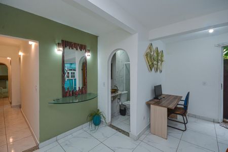 Casa para alugar com 100m², 2 quartos e sem vaga Casa para alugar com 100m², 2 quartos e sem vagaSala