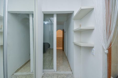 Casa para alugar com 100m², 2 quartos e sem vaga Casa para alugar com 100m², 2 quartos e sem vagaCloset da Suite 1