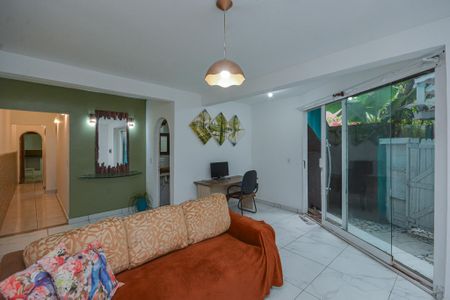 Sala de casa para alugar com 2 quartos, 100m² em Interlagos, São Paulo