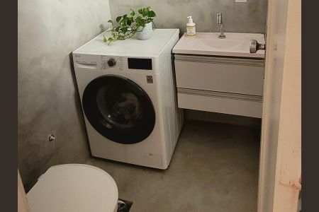 Banheiro de apartamento à venda com 1 quarto, 35m² em Santa Teresa, Rio de Janeiro