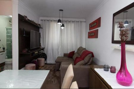 Sala de apartamento à venda com 2 quartos, 53m² em Vila Carmosina, São Paulo