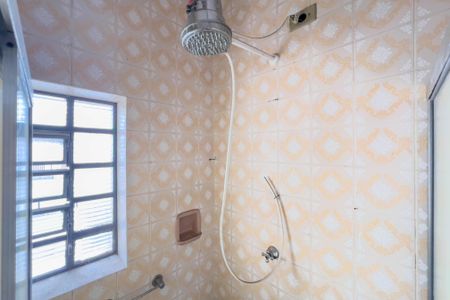 Casa à venda com 146m², 3 quartos e 2 vagasBanheiro