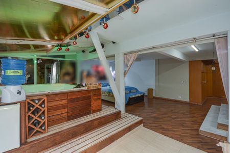 Casa para alugar com 800m², 3 quartos e 3 vagas Casa para alugar com 800m², 3 quartos e 3 vagasSuíte 1