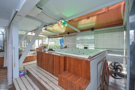 Casa para alugar com 800m², 3 quartos e 3 vagas Casa para alugar com 800m², 3 quartos e 3 vagasSuíte 1