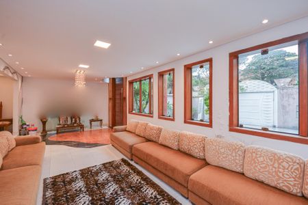 Casa para alugar com 800m², 3 quartos e 3 vagas Casa para alugar com 800m², 3 quartos e 3 vagasSala