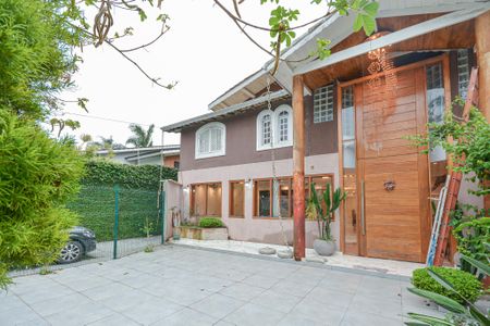 Casa para alugar com 800m², 3 quartos e 3 vagas Casa para alugar com 800m², 3 quartos e 3 vagasGaragem