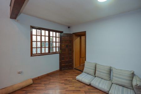 Casa para alugar com 800m², 3 quartos e 3 vagas Casa para alugar com 800m², 3 quartos e 3 vagasSala de TV