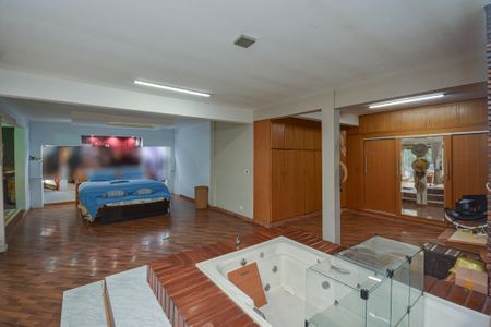 Casa para alugar com 800m², 3 quartos e 3 vagas Casa para alugar com 800m², 3 quartos e 3 vagasSuíte 1