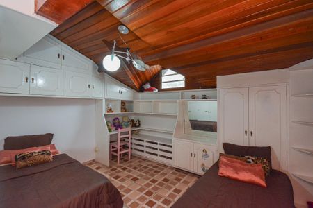 Casa para alugar com 800m², 3 quartos e 3 vagas Casa para alugar com 800m², 3 quartos e 3 vagasSuíte 2