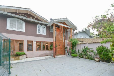 Casa para alugar com 800m², 3 quartos e 3 vagas Casa para alugar com 800m², 3 quartos e 3 vagasGaragem