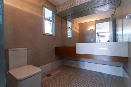 Casa de condomínio à venda com 880m², 6 quartos e 5 vagasLavabo