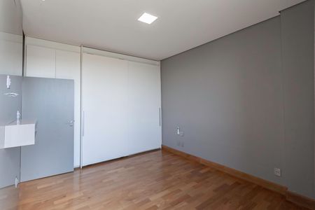 Casa de condomínio à venda com 880m², 6 quartos e 5 vagasSuíte 1