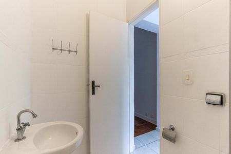 Apartamento para alugar com 75m², 2 quartos e sem vagaBanheiro