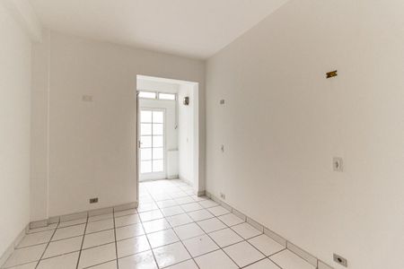Apartamento para alugar com 75m², 2 quartos e sem vaga Suíte