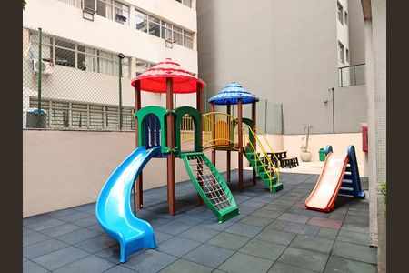 Apartamento à venda com 120m², 2 quartos e 1 vagaÁrea comum