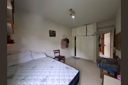 Apartamento à venda com 120m², 3 quartos e 1 vagaQuarto 2