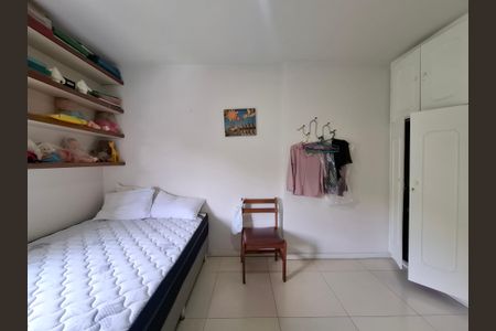 Apartamento à venda com 120m², 3 quartos e 1 vagaQuarto 2