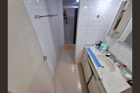 Apartamento à venda com 120m², 3 quartos e 1 vagaBanheiro da suíte