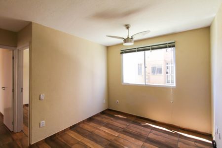 Sala de apartamento para alugar com 2 quartos, 42m² em Mato Grande, Canoas