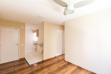 Sala de apartamento para alugar com 2 quartos, 42m² em Mato Grande, Canoas