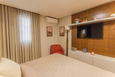 Apartamento à venda com 144m², 4 quartos e 3 vagasSuíte 1